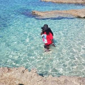 Meet your Posher, Caren